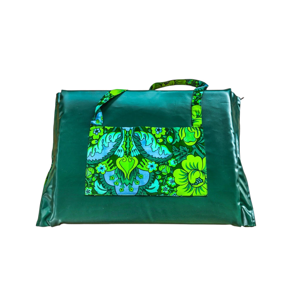 Upcycled Vintage Inspired Foldable Water-Resistant Mat