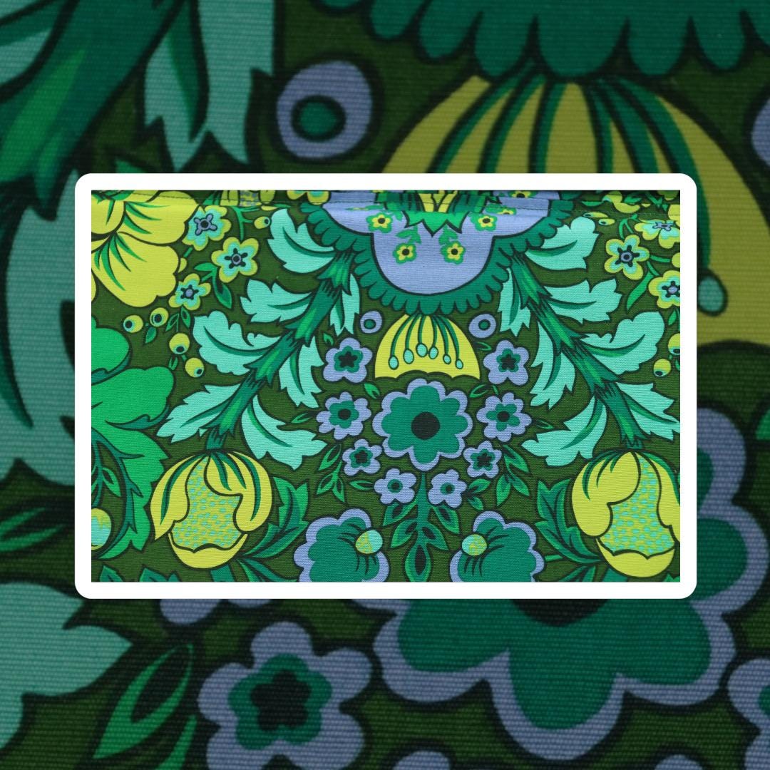 Upcycled Vintage Inspired Foldable Water-Resistant Mat