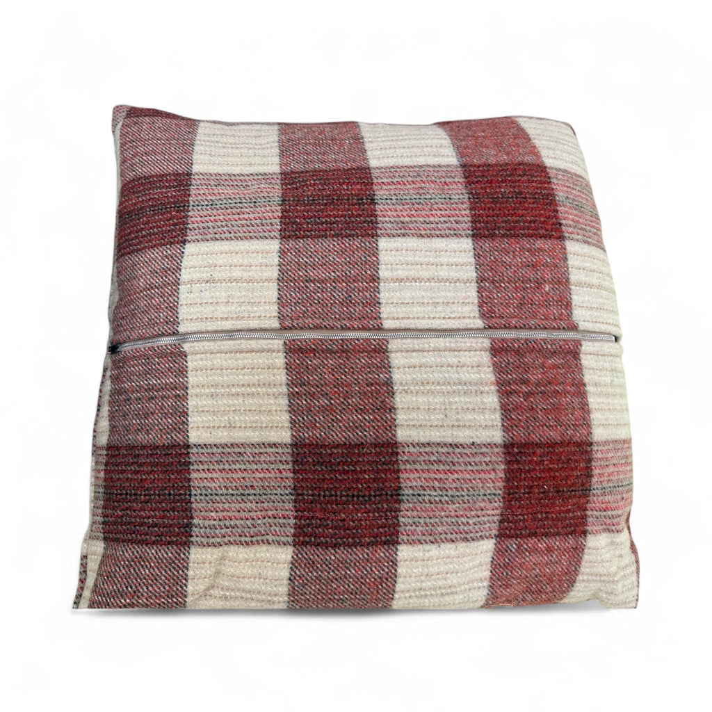 Vintage Handmade Wollen Basket Beds - Red & Black